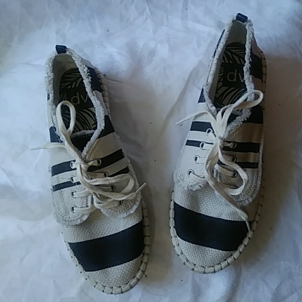 dv by Dolce Vita espadrillestyle sneakers-sz 7 1/2